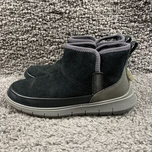 Cole Haan ZeroGrand Womens Size 9 B Black Suede Winter Snow Ankle Bootie Boots